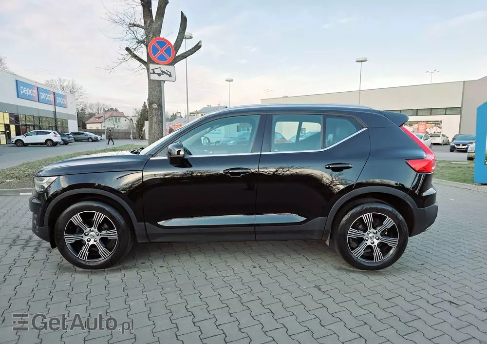 VOLVO XC 40 