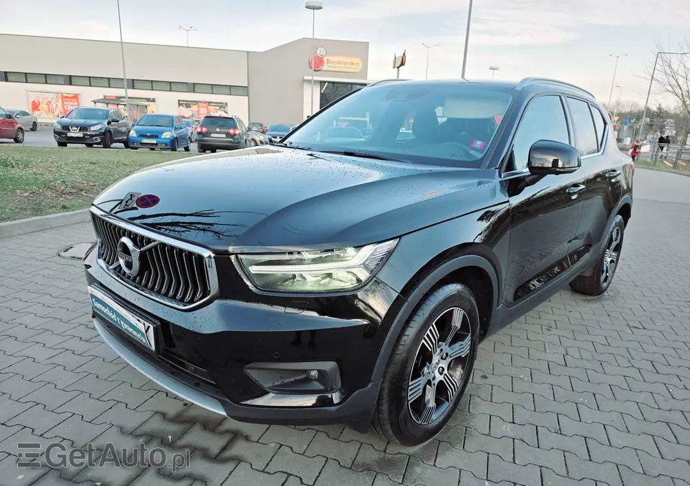 VOLVO XC 40 