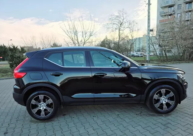 VOLVO XC 40 