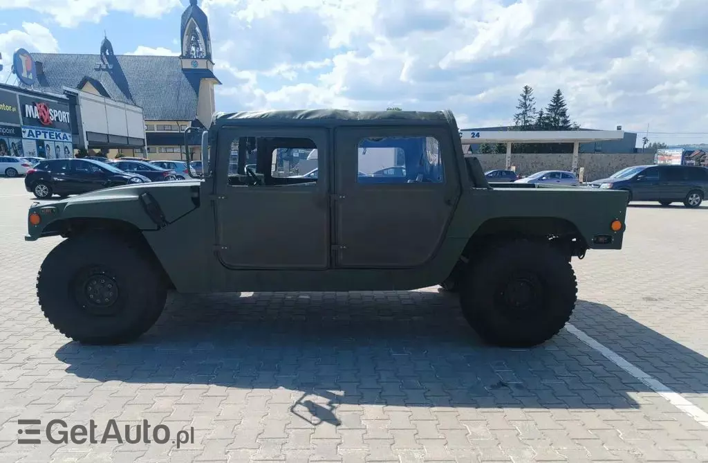 HUMMER H1 