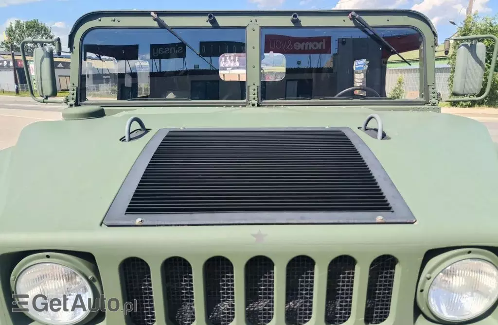 HUMMER H1 