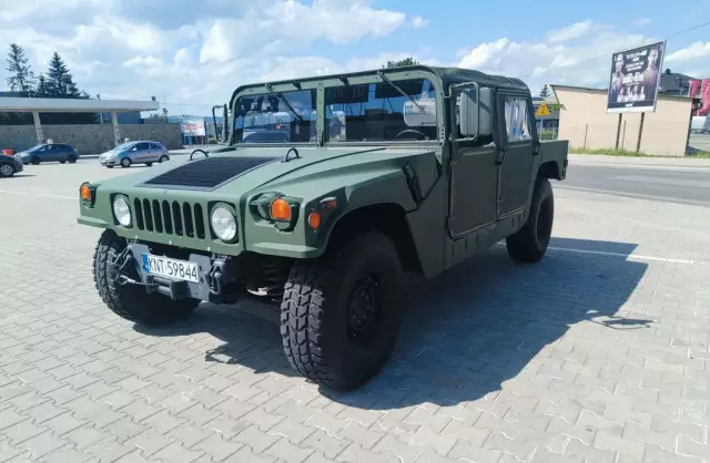 HUMMER H1 