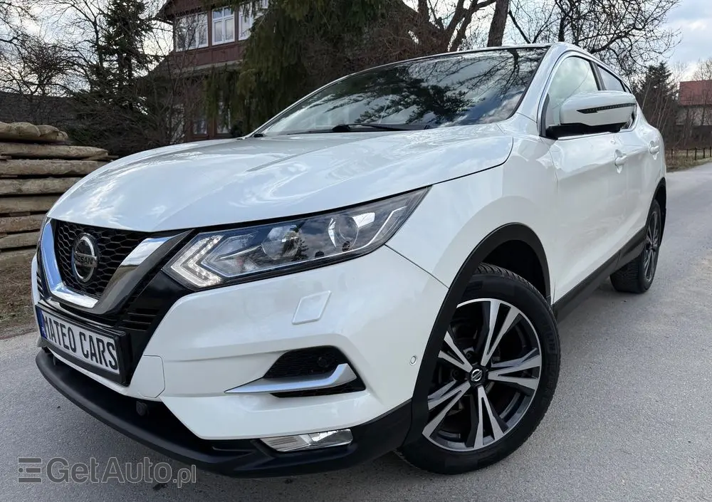 NISSAN Qashqai 1.3 DIG-T Tekna