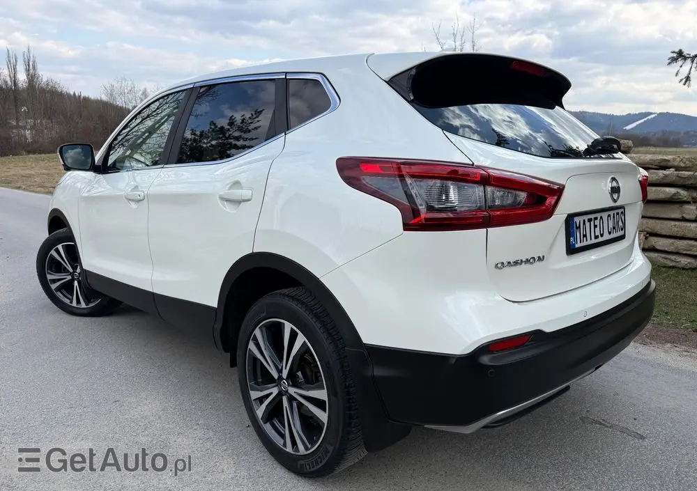 NISSAN Qashqai 1.3 DIG-T Tekna