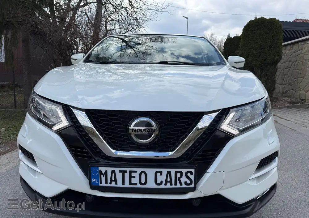 NISSAN Qashqai 1.3 DIG-T Tekna