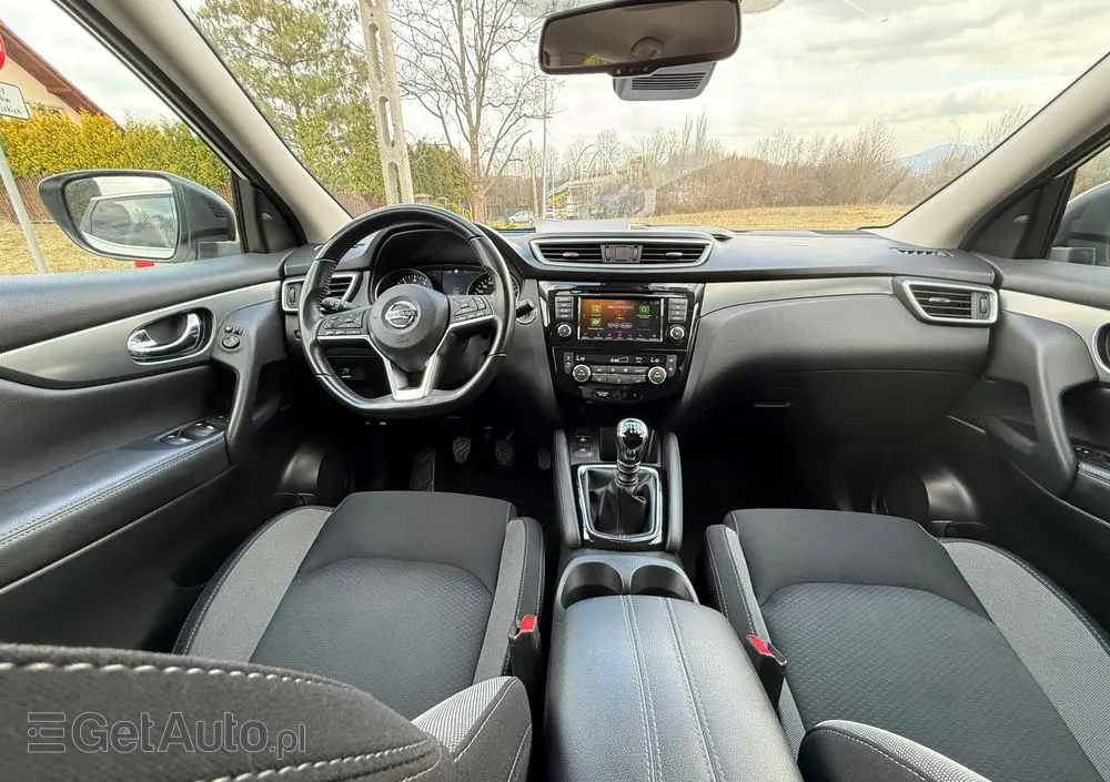 NISSAN Qashqai 1.3 DIG-T Tekna