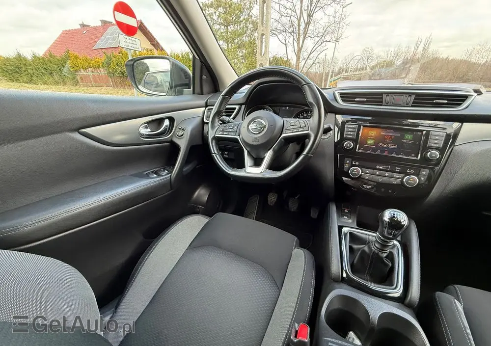 NISSAN Qashqai 1.3 DIG-T Tekna