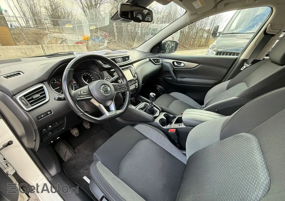 NISSAN Qashqai 1.3 DIG-T Tekna
