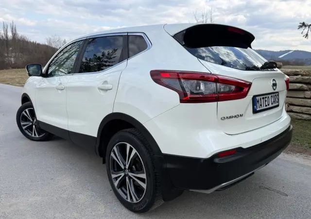 NISSAN Qashqai 1.3 DIG-T Tekna