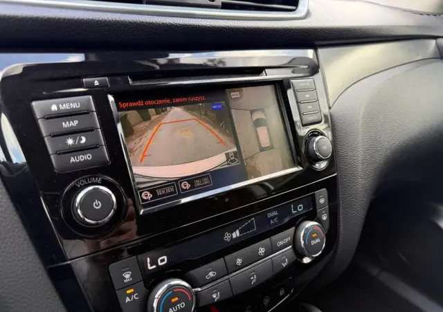 NISSAN Qashqai 1.3 DIG-T Tekna