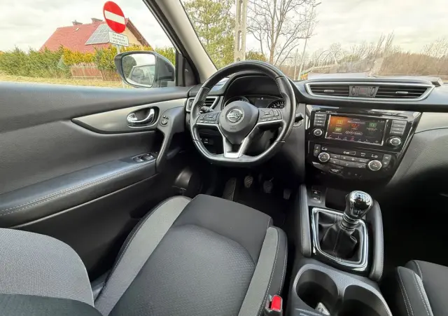 NISSAN Qashqai 1.3 DIG-T Tekna