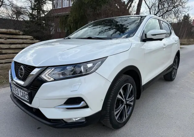 NISSAN Qashqai 1.3 DIG-T Tekna