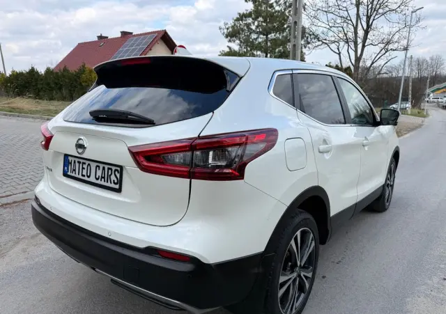 NISSAN Qashqai 1.3 DIG-T Tekna