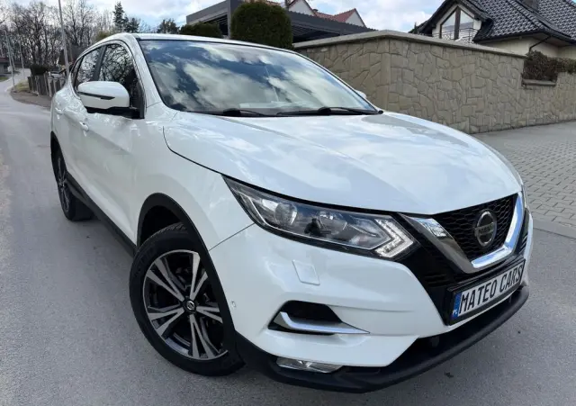 NISSAN Qashqai 1.3 DIG-T Tekna