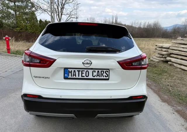 NISSAN Qashqai 1.3 DIG-T Tekna