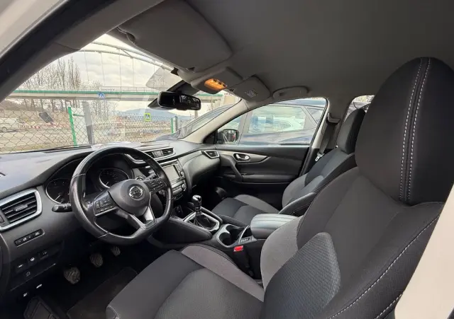 NISSAN Qashqai 1.3 DIG-T Tekna