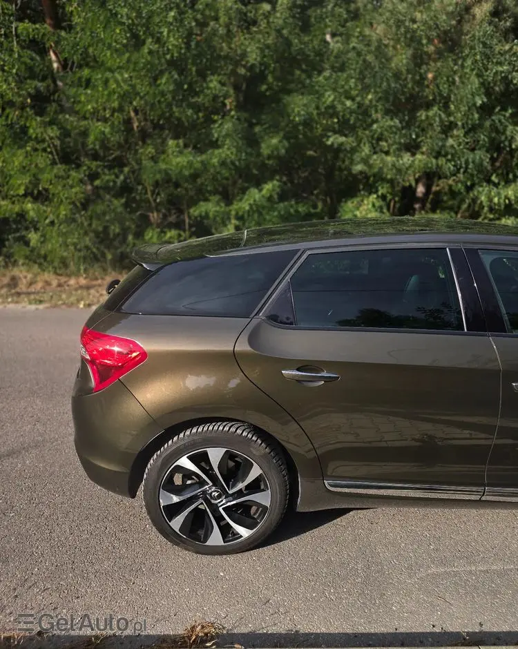 CITROËN DS5 THP 155 Chic