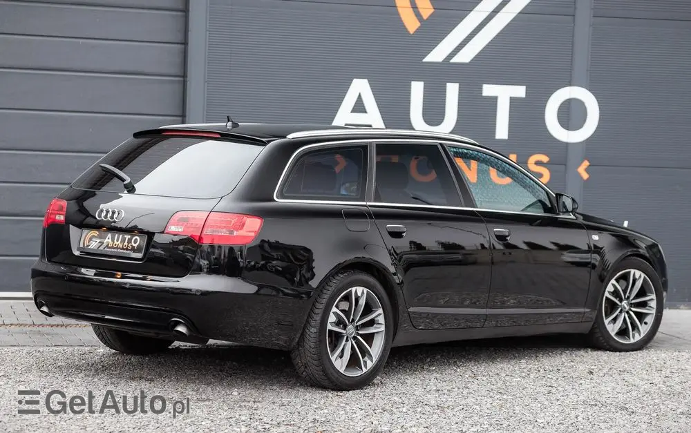 AUDI A6 Avant 3.0 TDI DPF quattro tiptronic