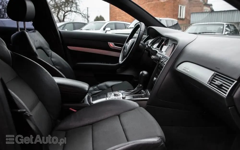 AUDI A6 Avant 3.0 TDI DPF quattro tiptronic