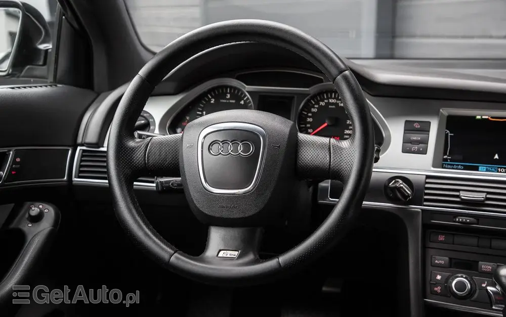 AUDI A6 Avant 3.0 TDI DPF quattro tiptronic