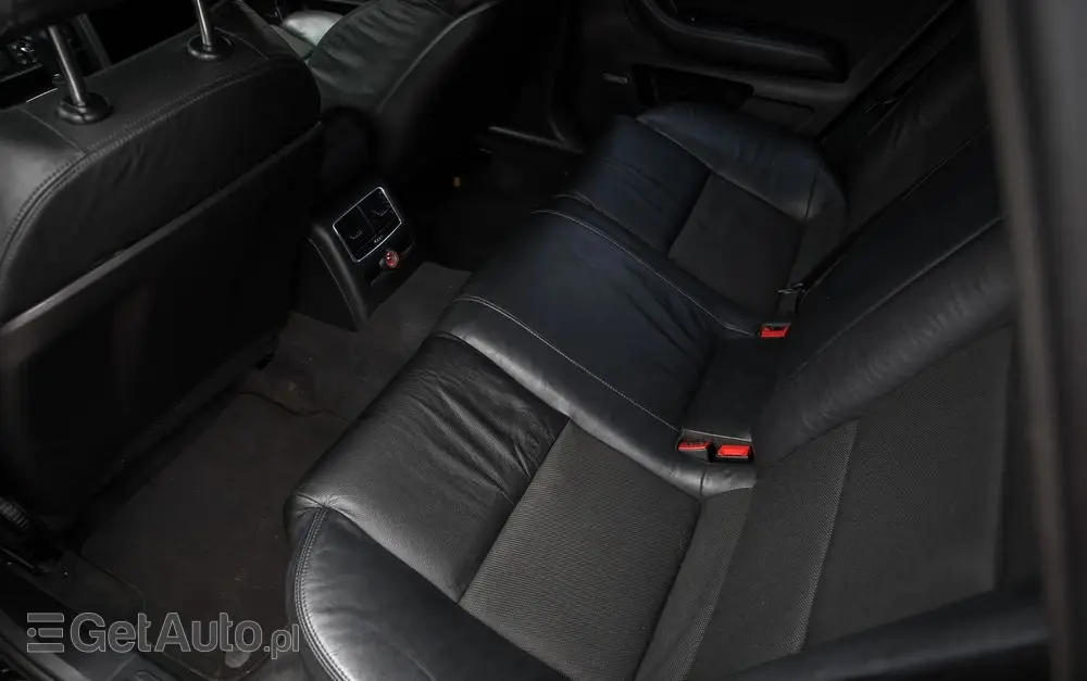 AUDI A6 Avant 3.0 TDI DPF quattro tiptronic