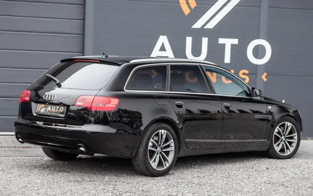 AUDI A6 Avant 3.0 TDI DPF quattro tiptronic