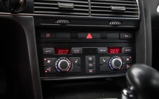 AUDI A6 Avant 3.0 TDI DPF quattro tiptronic