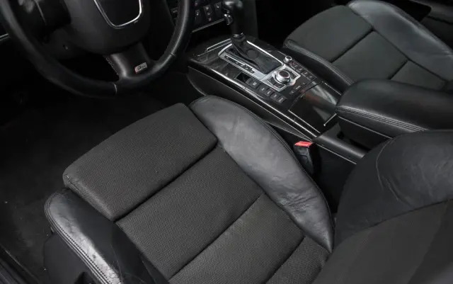 AUDI A6 Avant 3.0 TDI DPF quattro tiptronic