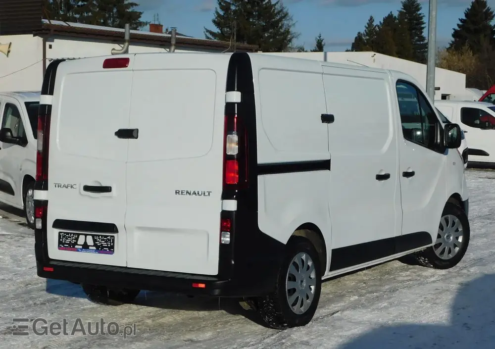 RENAULT Trafic 