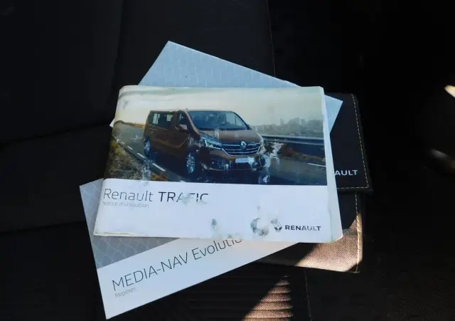 RENAULT Trafic 