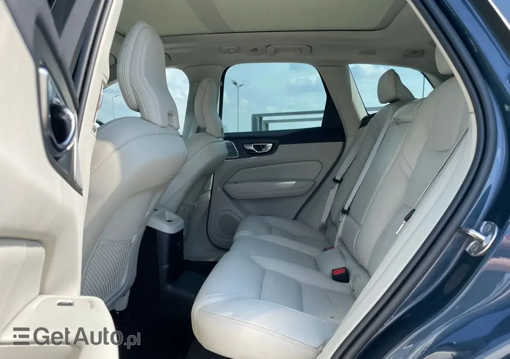 VOLVO XC 60 T8 Plug-In Hybrid AWD Inscription