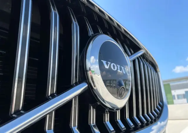 VOLVO XC 60 T8 Plug-In Hybrid AWD Inscription