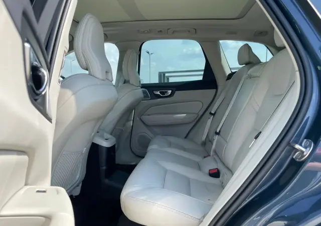 VOLVO XC 60 T8 Plug-In Hybrid AWD Inscription