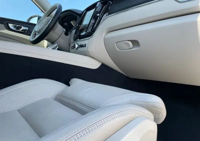 VOLVO XC 60 T8 Plug-In Hybrid AWD Inscription
