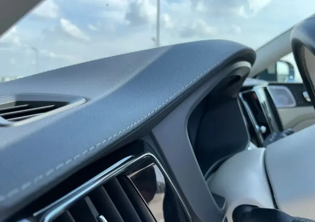 VOLVO XC 60 T8 Plug-In Hybrid AWD Inscription