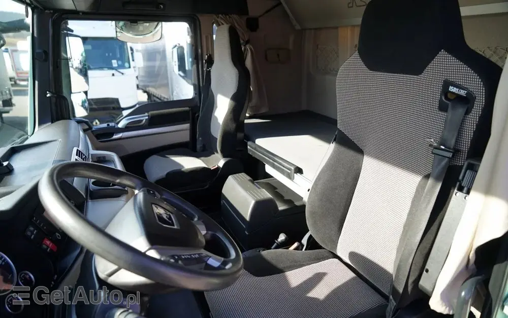 MAN TGX 26.460 / ZESTAW TANDEM PRZEJAZDOWY / 120 M3 / OŚ PODNOSZONA / OŚ SKRĘTNA / + PRZYCZEPA FRUEHAUF / OSIE SAF 