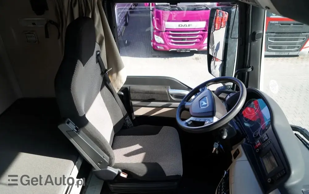 MAN TGX 26.460 / ZESTAW TANDEM PRZEJAZDOWY / 120 M3 / OŚ PODNOSZONA / OŚ SKRĘTNA / + PRZYCZEPA FRUEHAUF / OSIE SAF 