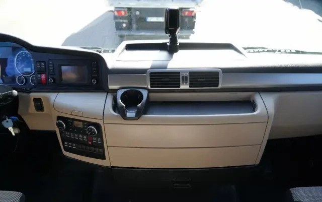 MAN TGX 26.460 / ZESTAW TANDEM PRZEJAZDOWY / 120 M3 / OŚ PODNOSZONA / OŚ SKRĘTNA / + PRZYCZEPA FRUEHAUF / OSIE SAF 