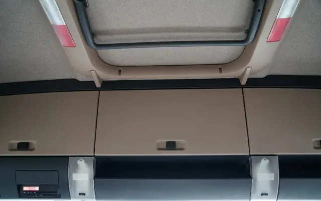 MAN TGX 26.460 / ZESTAW TANDEM PRZEJAZDOWY / 120 M3 / OŚ PODNOSZONA / OŚ SKRĘTNA / + PRZYCZEPA FRUEHAUF / OSIE SAF 