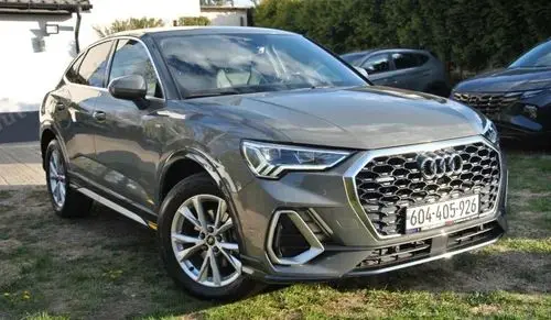 AUDI Q3 