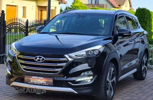 HYUNDAI Tucson 