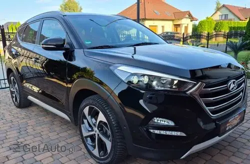 HYUNDAI Tucson 