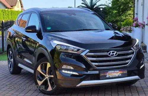 HYUNDAI Tucson 
