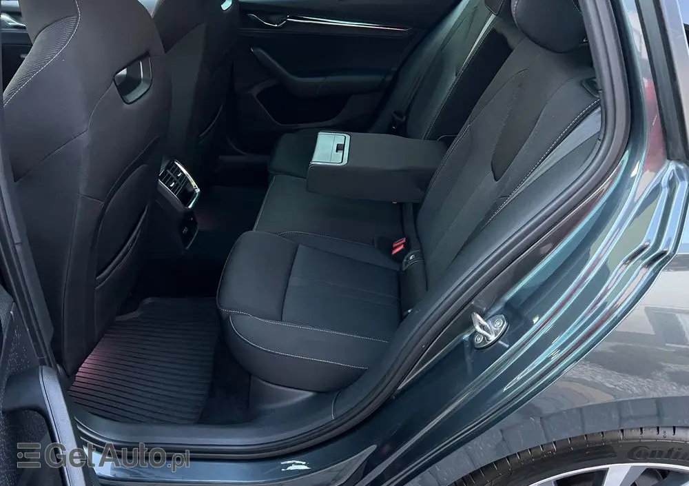 SKODA Octavia 2.0 TDI 4x4 Style DSG