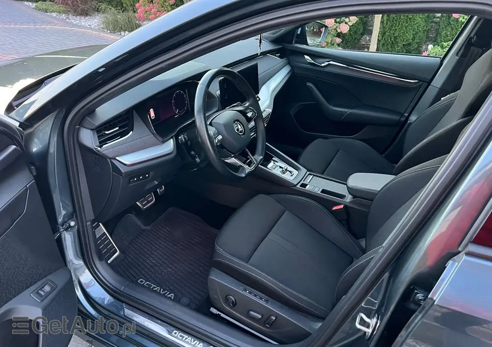 SKODA Octavia 2.0 TDI 4x4 Style DSG