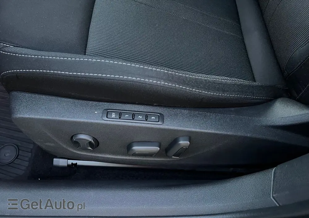 SKODA Octavia 2.0 TDI 4x4 Style DSG