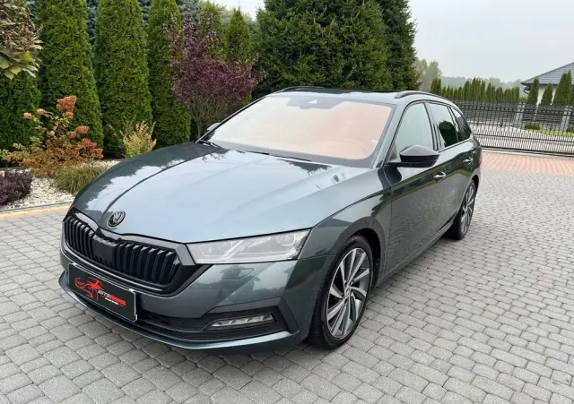 SKODA Octavia 2.0 TDI 4x4 Style DSG