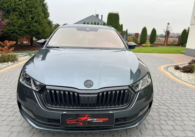 SKODA Octavia 2.0 TDI 4x4 Style DSG