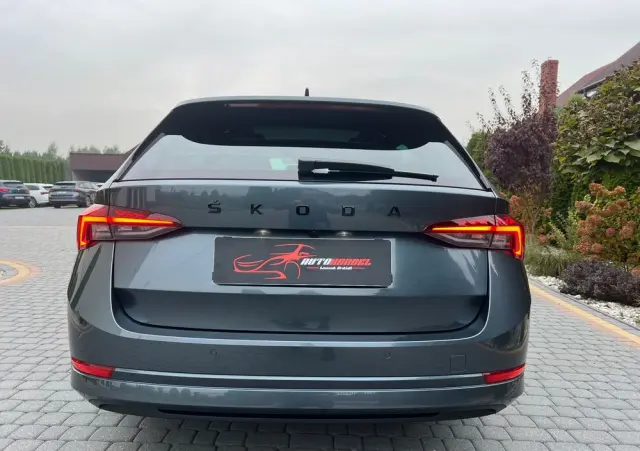 SKODA Octavia 2.0 TDI 4x4 Style DSG