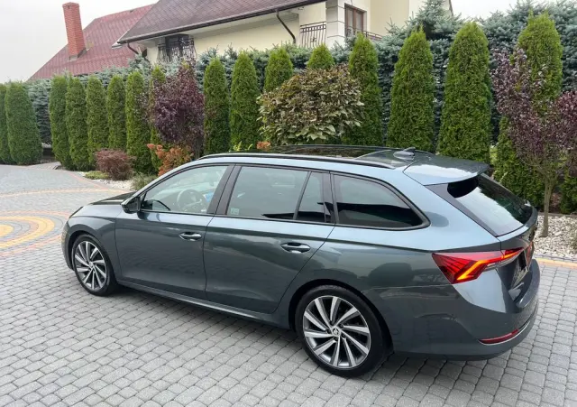 SKODA Octavia 2.0 TDI 4x4 Style DSG